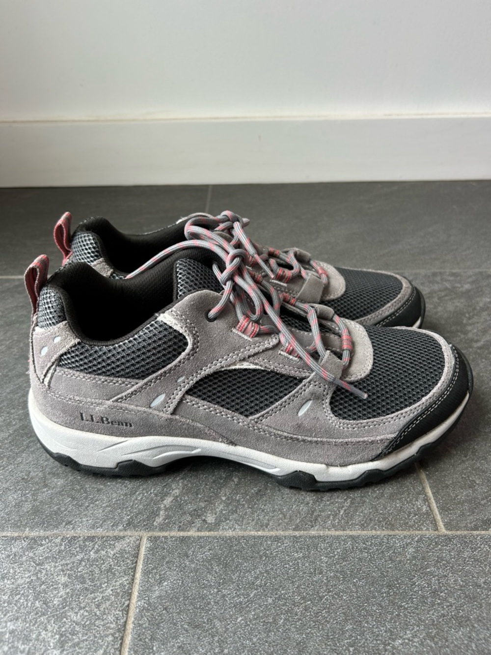 L.L.Bean Trail Model 4 women's hiking shoes size 10 W - Picture 3 of 5